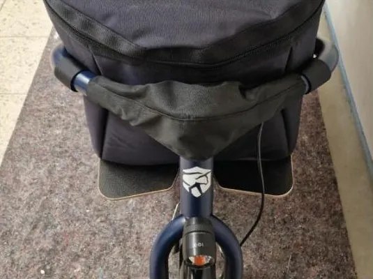 Schnutendeckel schwarz